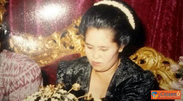 Foto satu-satunya Ibu Saya Wiwik Purwati